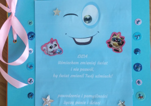 Książeczka pamiątkowa wykonana przez dzieci dla koleżanki z grupy